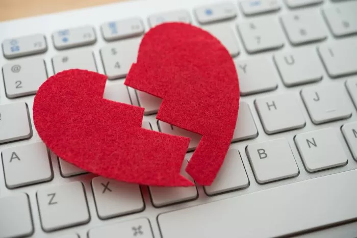 Phishing for Love: Protect Yourself from Romance Scams with these Tips